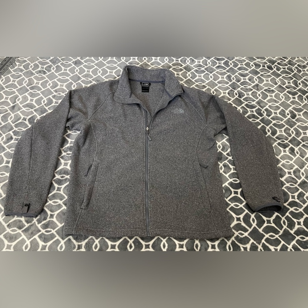 The North Face Gray Fleece Jacket ! Men’s Size Large ! FULL ZIP !